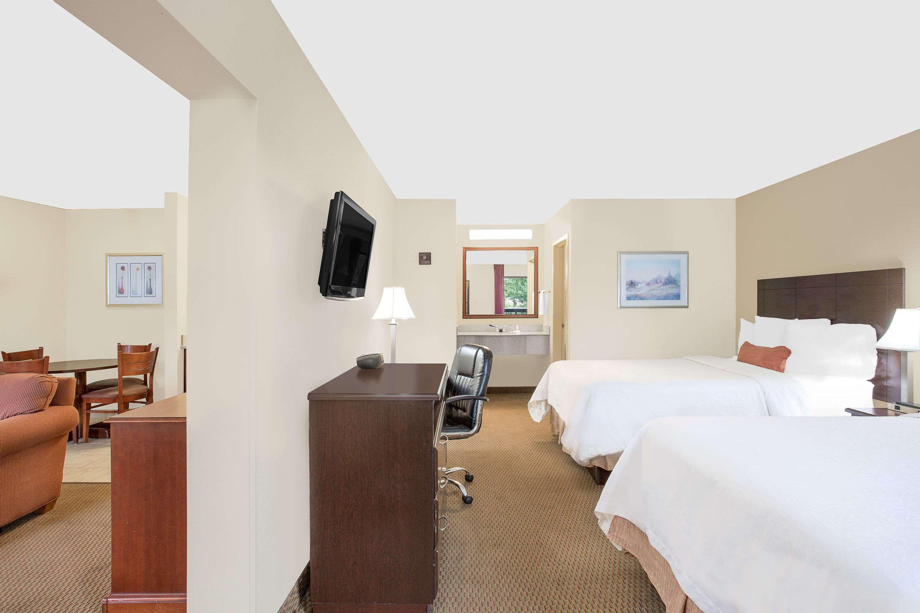 Baymont By Wyndham Greenville Esterno foto