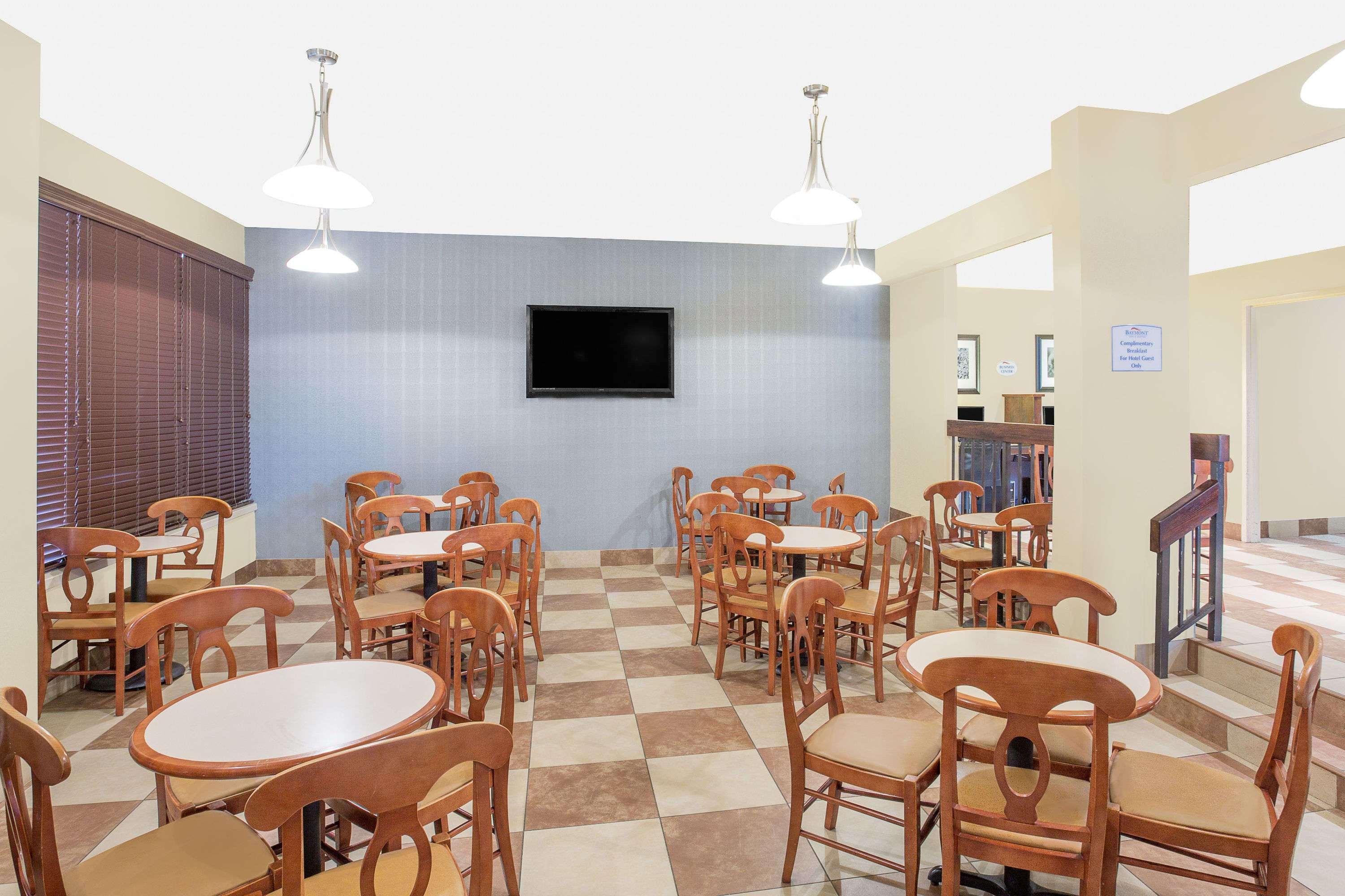 Baymont By Wyndham Greenville Esterno foto